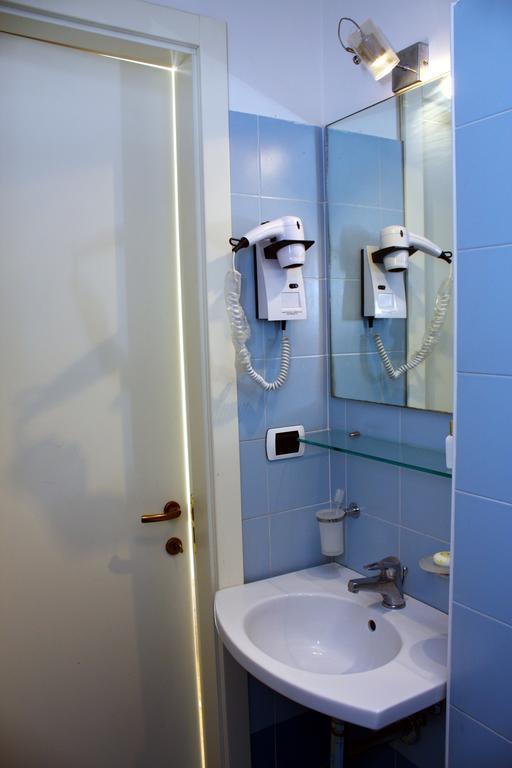 Residence Avana Сенигалия Стая снимка