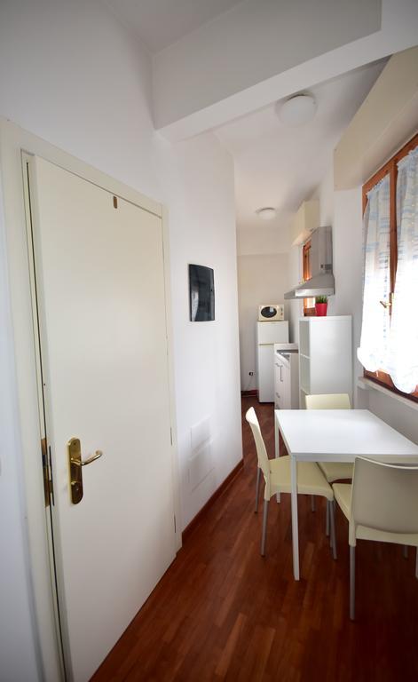 Residence Avana Сенигалия Екстериор снимка