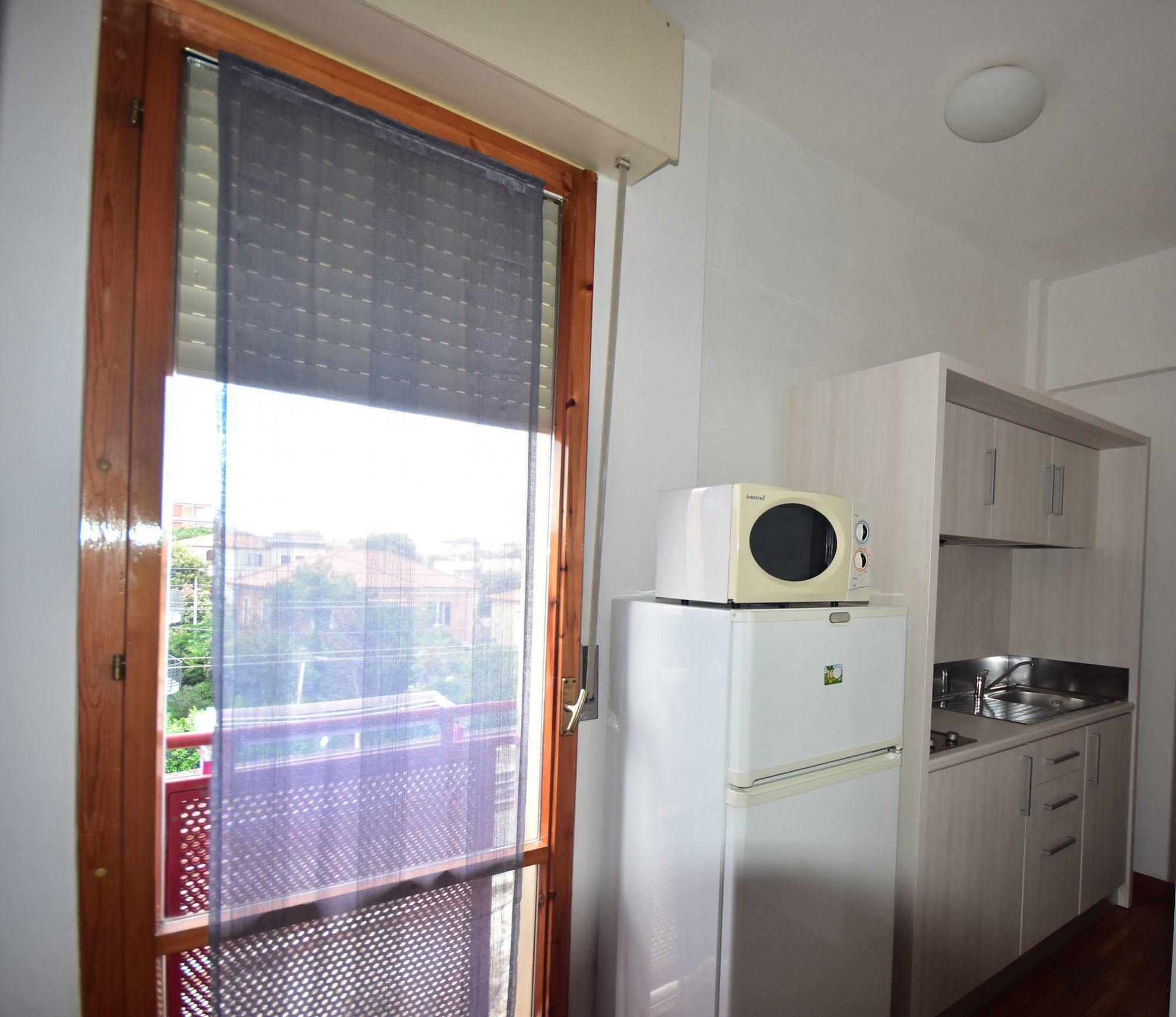 Residence Avana Сенигалия Екстериор снимка